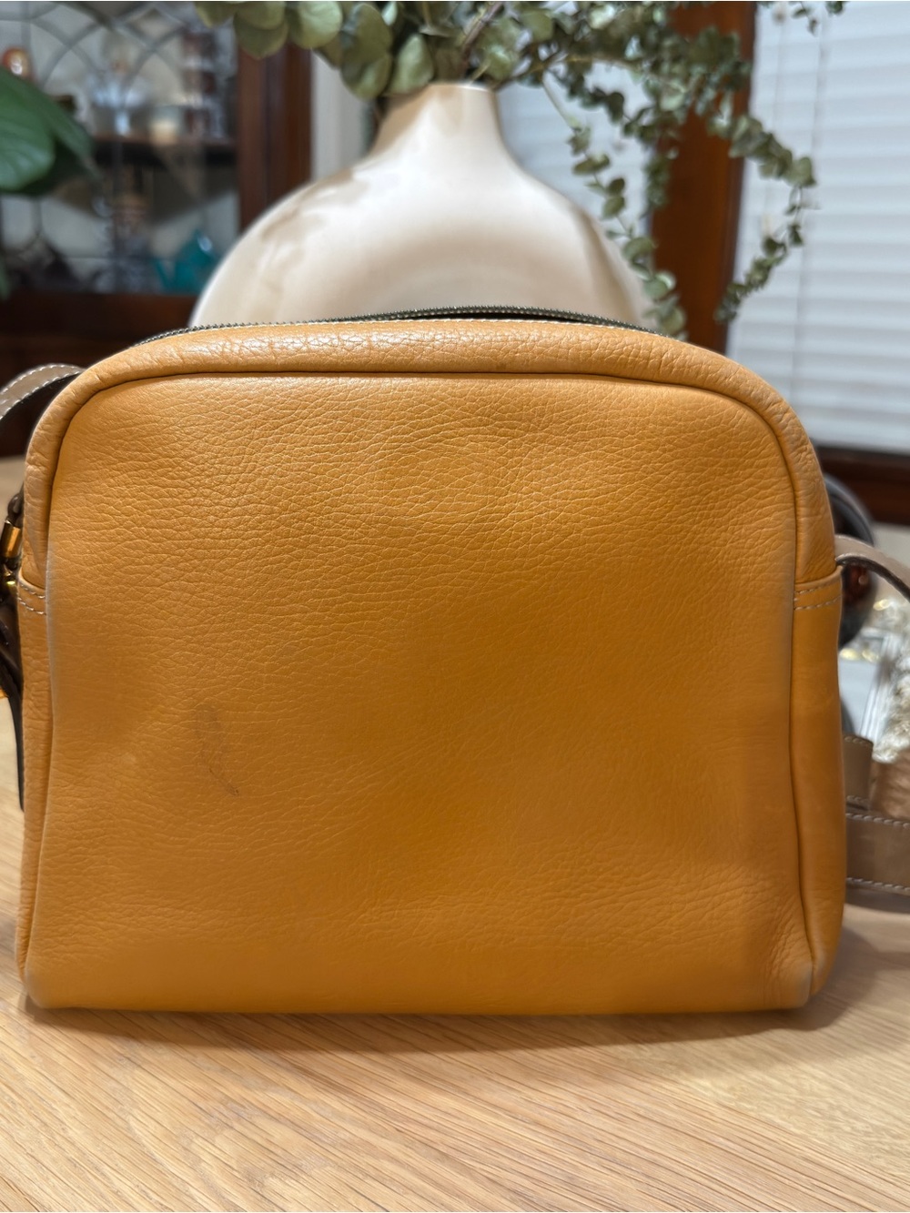 Loewe Vintage Anagram Embossed Camel Gold Leather Camera Shoulder Bag Amazona - Picture 10 of 10